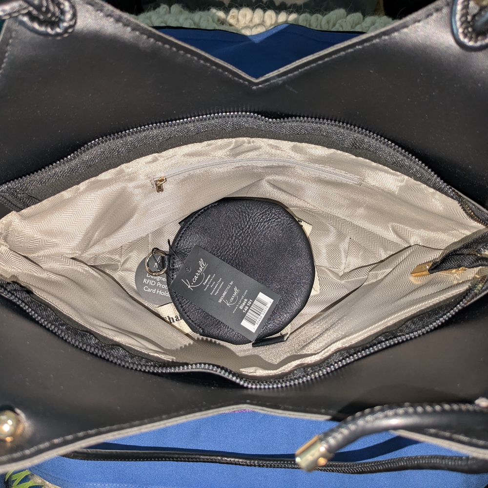 Black and Cream Women's Handbag - Picture 12 of 13